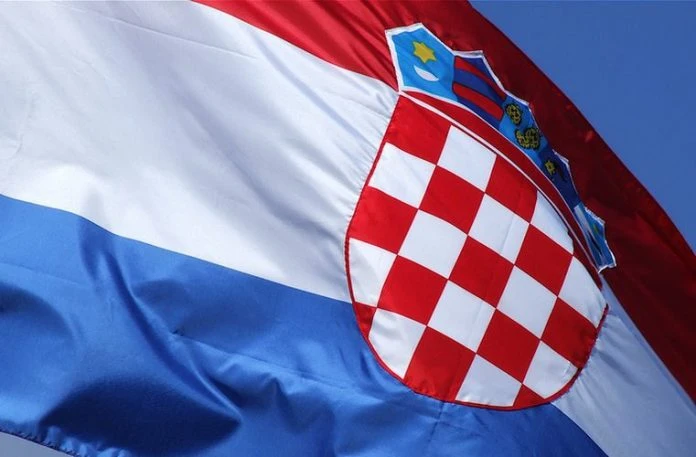 Umjetnom inteligencijom omalovažio hrvatski grb