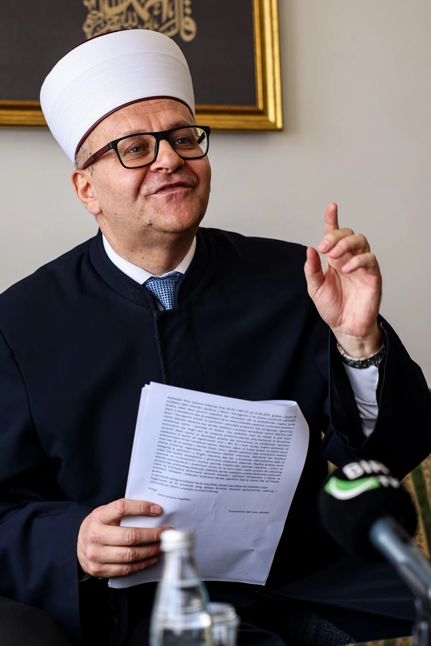Muftijstvo mostarsko pita "u ime građana": Od Ive Josipovića do Hamdije Jahića, od Komunalnog do hotela u Neumu