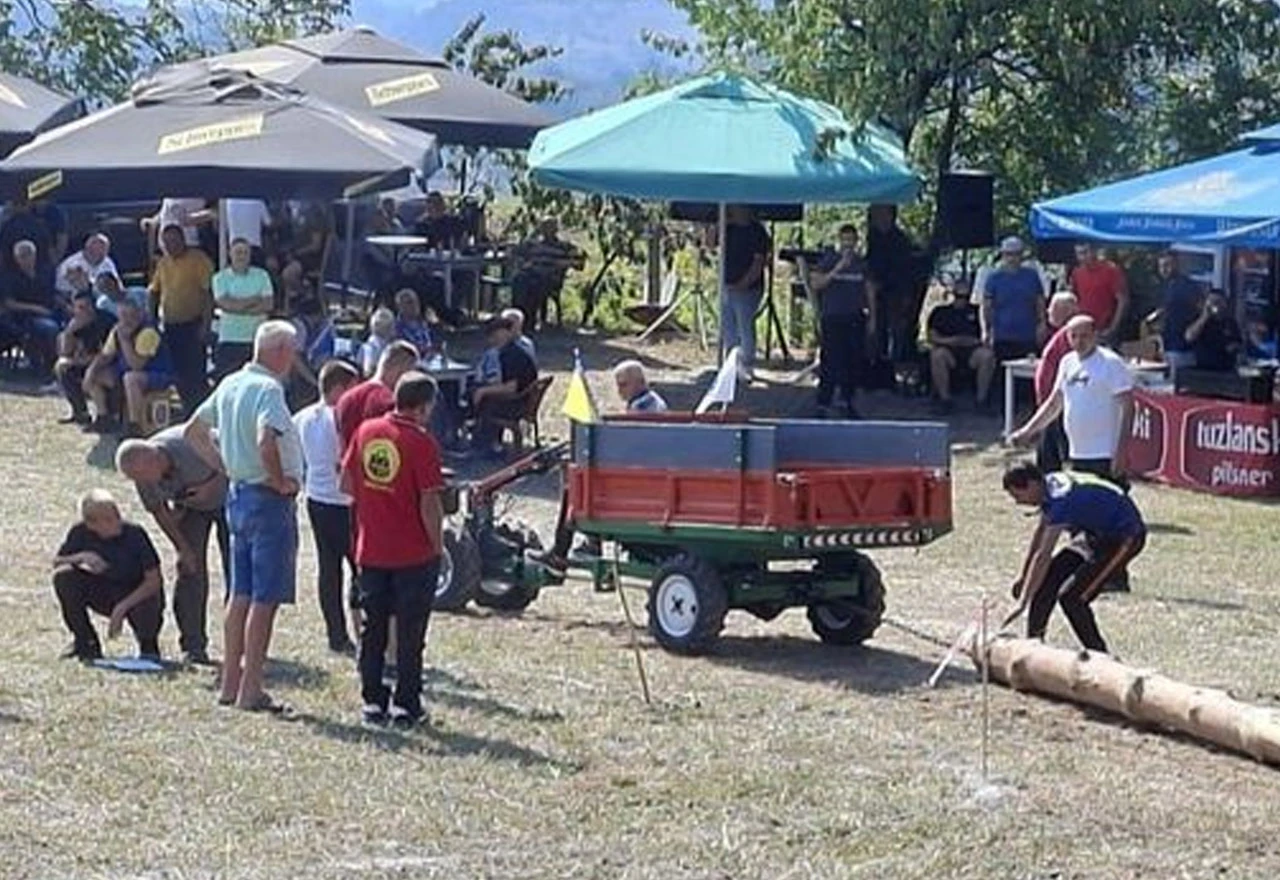 Ma kakve motorijade, traktorijade i ine manifestacije, u Škahovici se održala motokultivatorijada