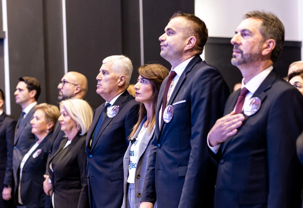 Predizborni skup HDZ BiH u Uskoplju