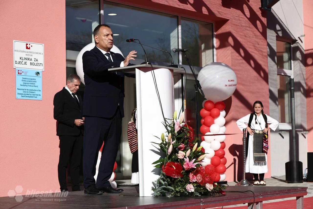 Potvrđena optužnica za korupciju protiv bivšeg ministra Vilija Beroša