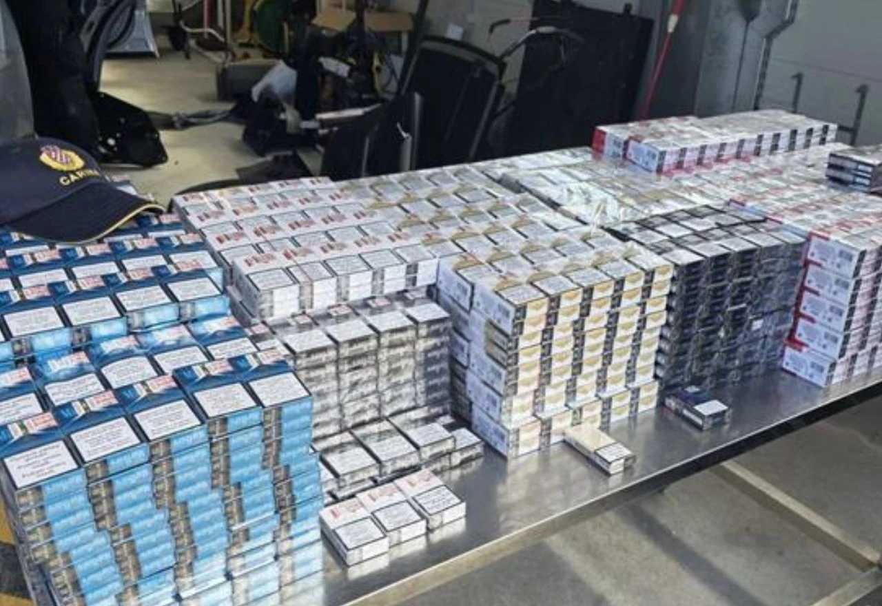 Državljanin BiH pokušao u Hrvatsku unijeti 42.000 cigareta, stigla opaka kazna