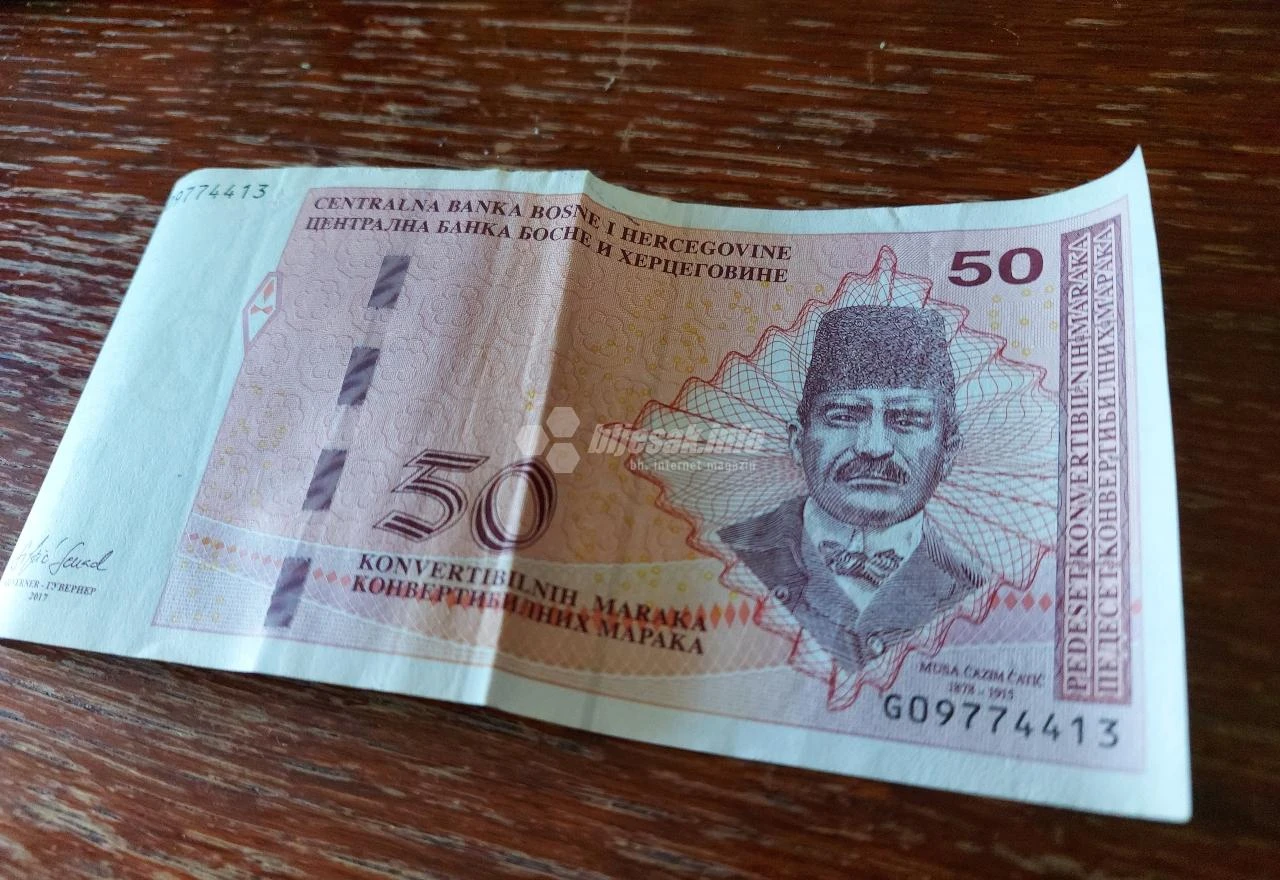 Umirovljenicima navodno stižu paketi s kavom, šećerom i 50 KM za glas