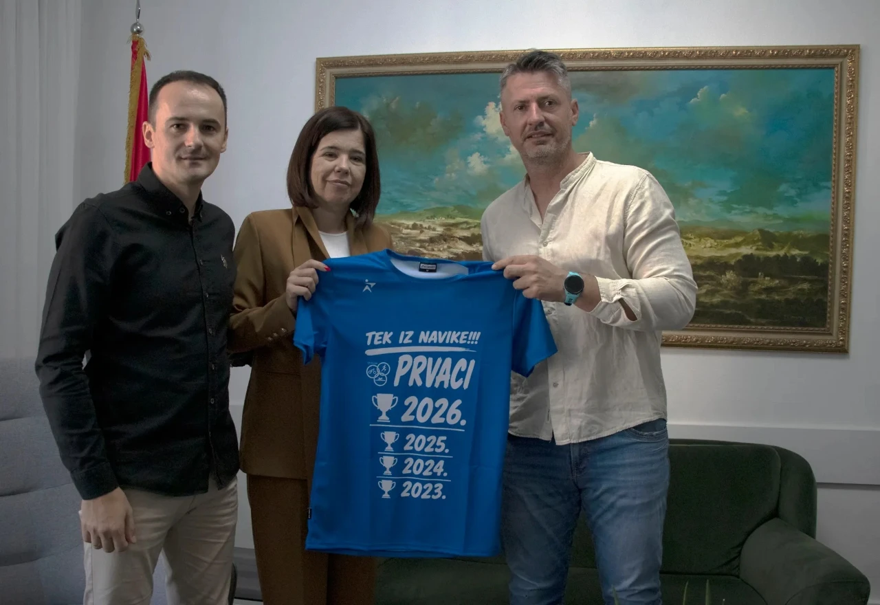 Državni prvaci uručili zahvalnicu Mariji Buhač