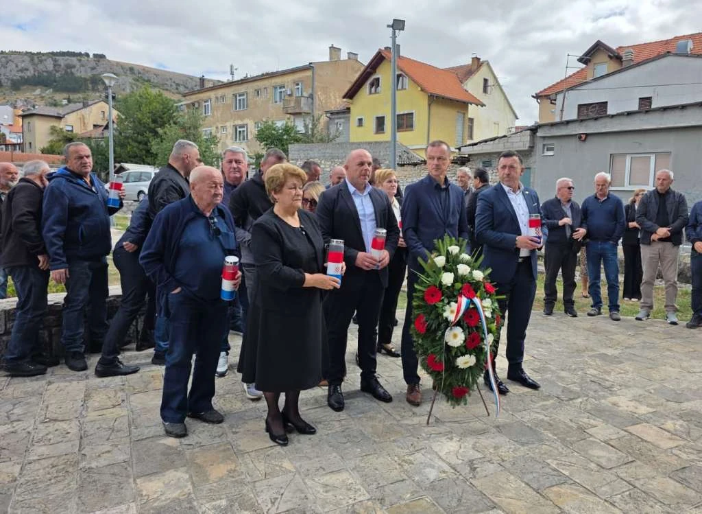 Livno odalo počast poginulim braniteljima