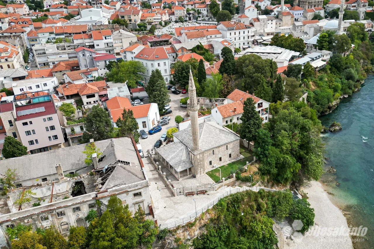 Sinan pašina džamija oko koje nastala prva mahala u Mostaru