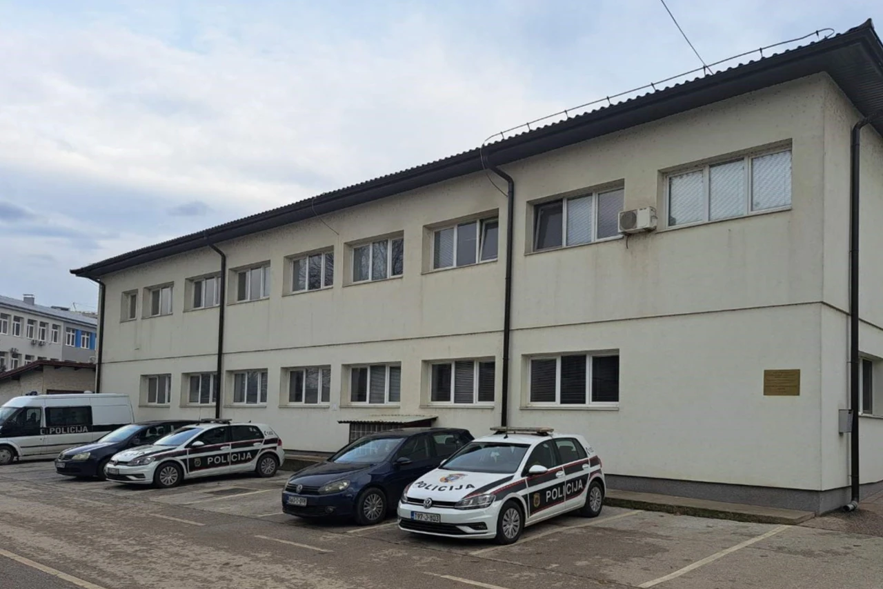 Drama u Ilijašu: Službenik MUP-a pucao sebi u glavu u policijskoj postaji