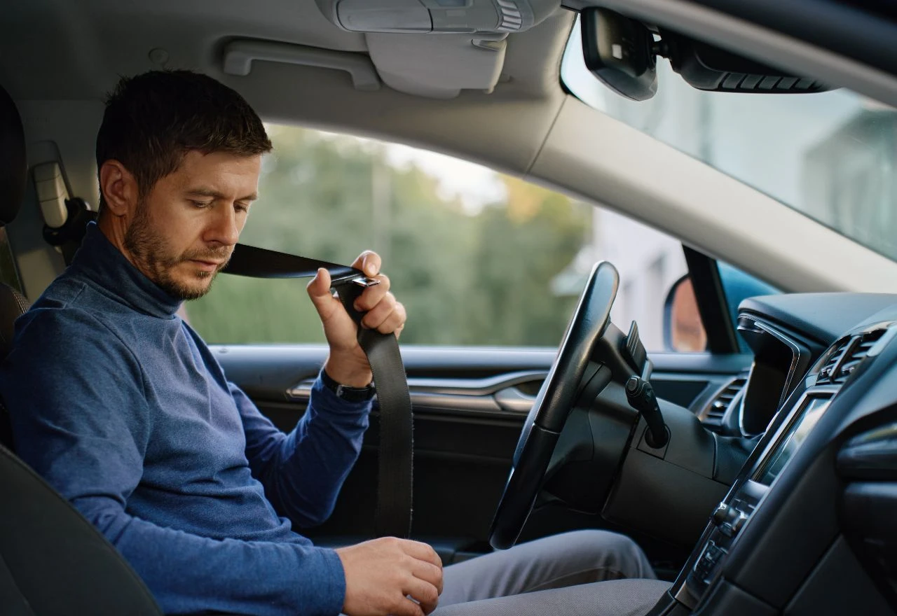 Čekate da se automobil zagrije prije vožnje? Ova navika mu šteti više nego što mislite