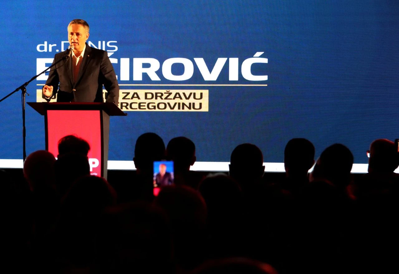Denis Bećirović