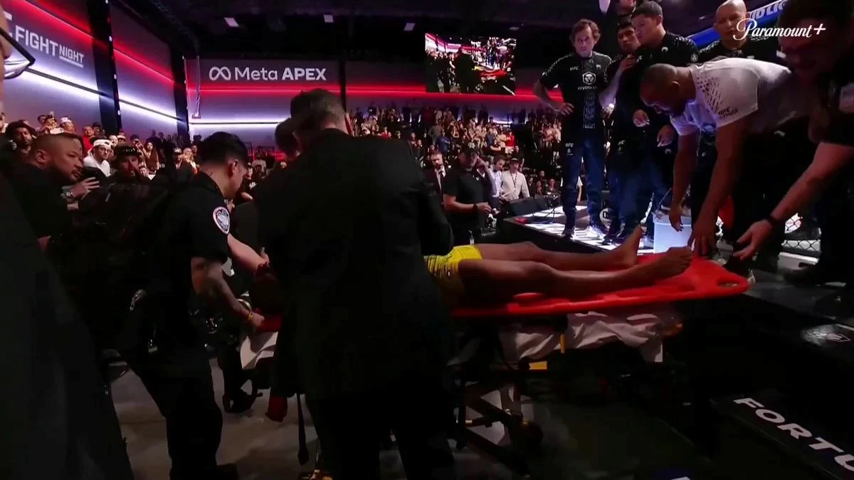 Potresne scene, UFC Borac kolabirao, pobjednik pozvao publiku na molitvu