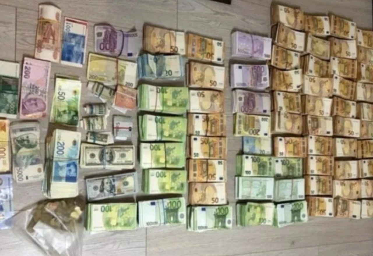 Kod dvojice Rusa pronađeni milijun eura i poligraf