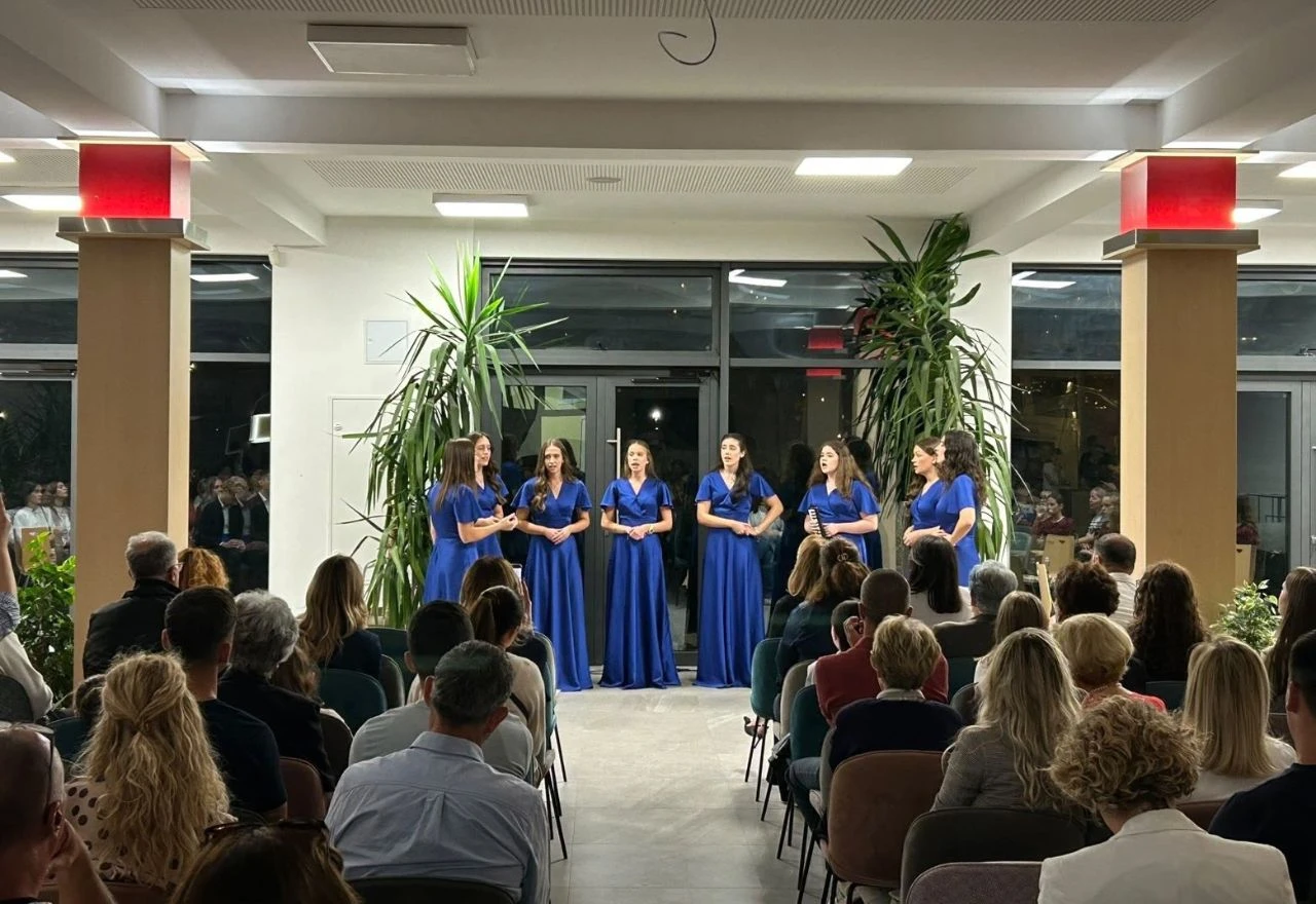 Humanitarni koncert klapa u Mostaru: Prikupljeno 4.786,60 KM za Zakladu "Svjetlo nade"