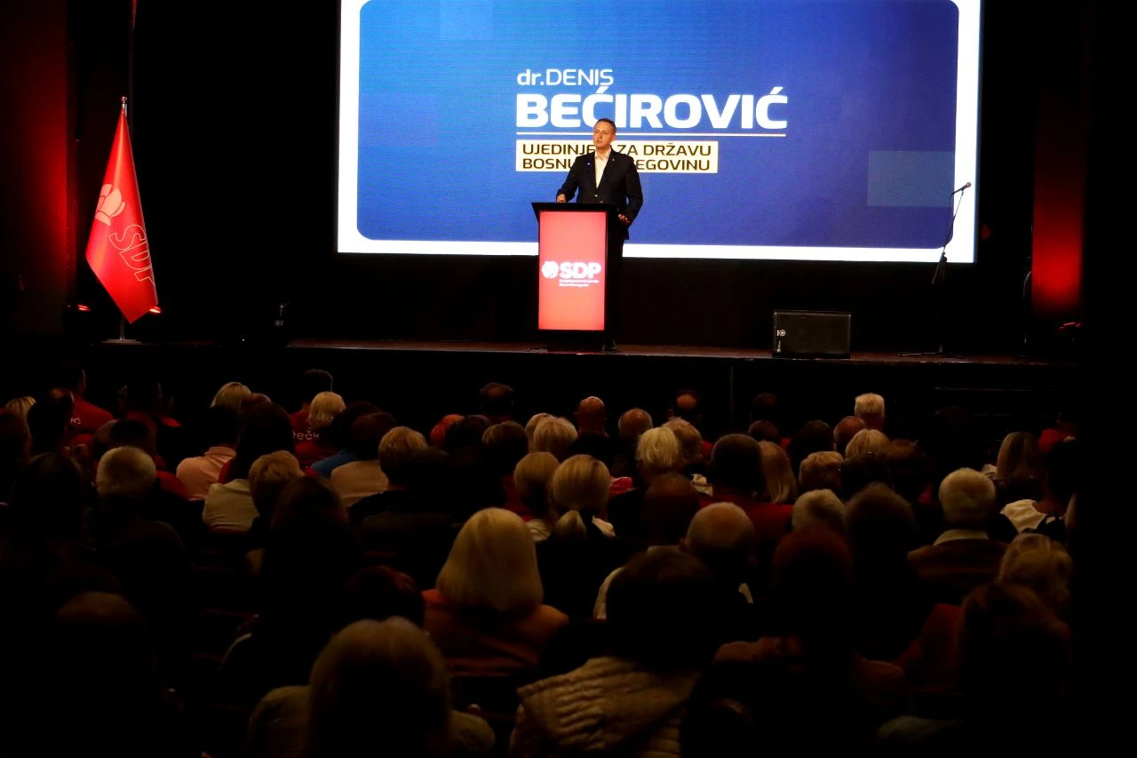 SDP BiH održao predizborni skup u Bihaću
