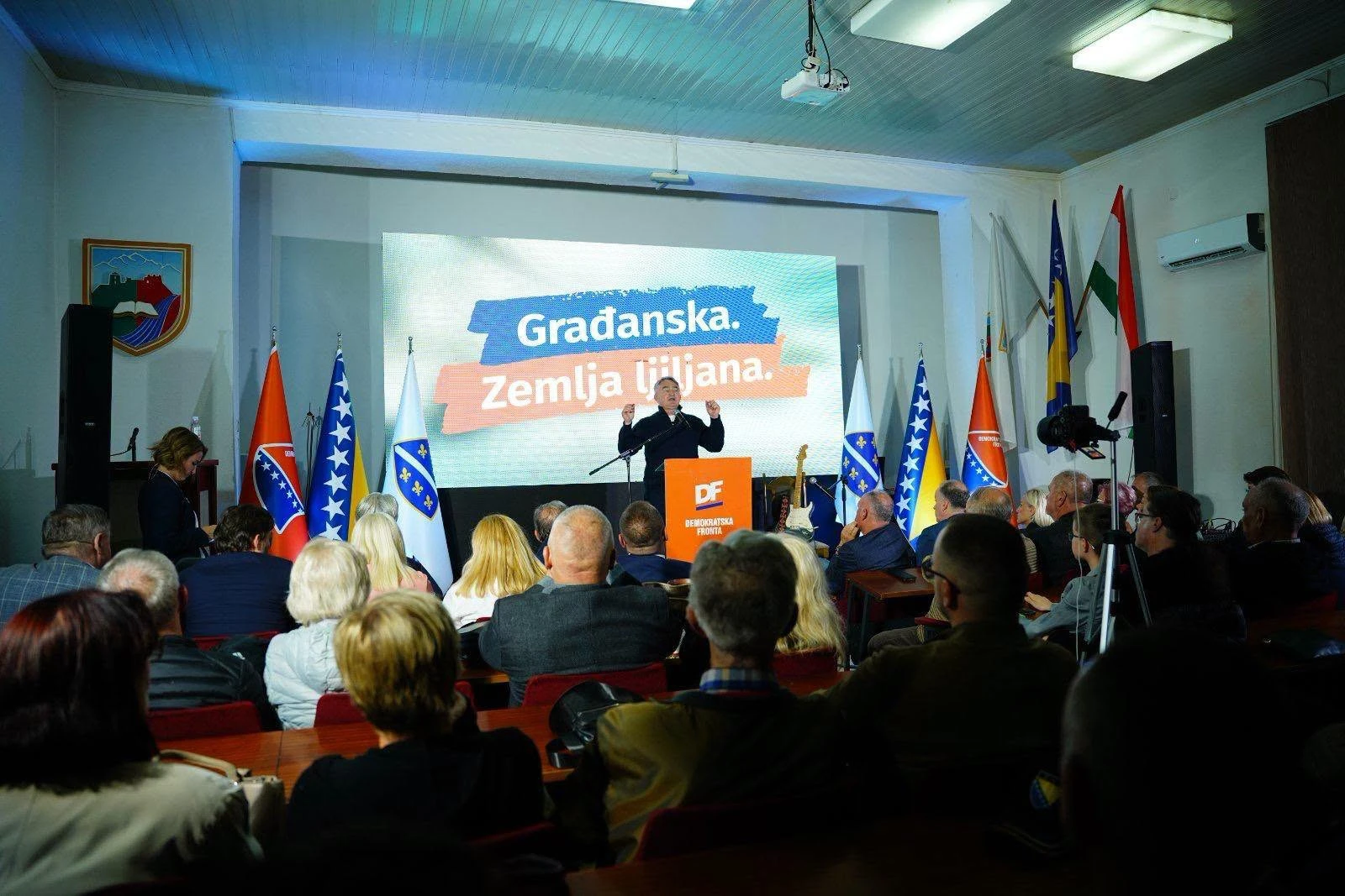 Komšić: Ne smijemo biti naivni, politički odnosi u regiji postaju sve agresivniji