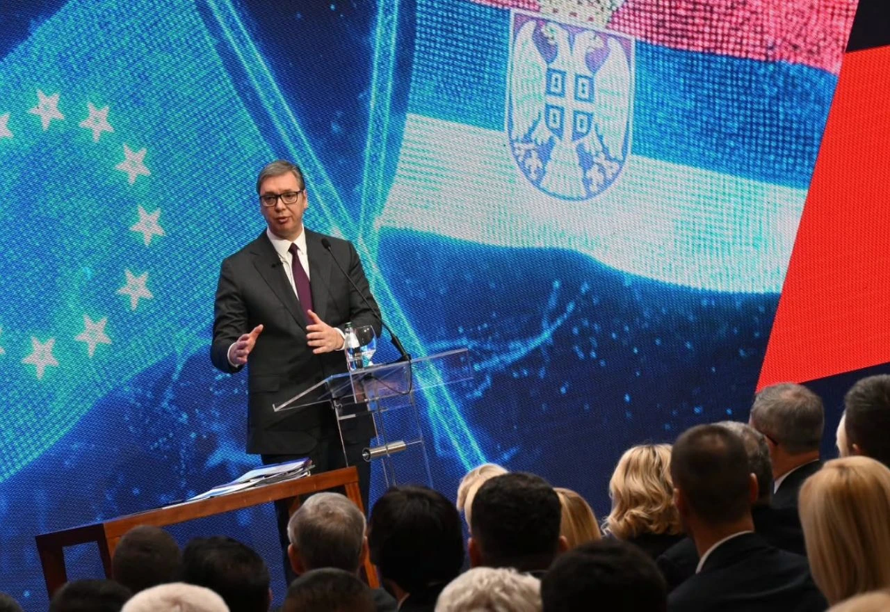 Ruska agencija: Putin je u subotu mogao završiti Vučićevu političku karijeru