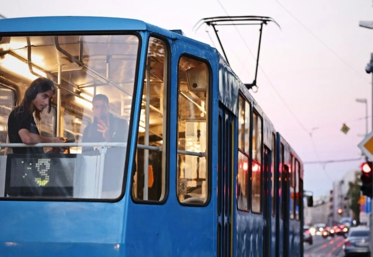 Tramvaji i autobusi ponovno voze, završen štrajk u Zagrebu