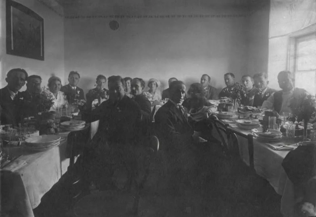 Fotografija iz 1930. otkriva kako je tada izgledao svadbeni ručak u Širokom Brijegu