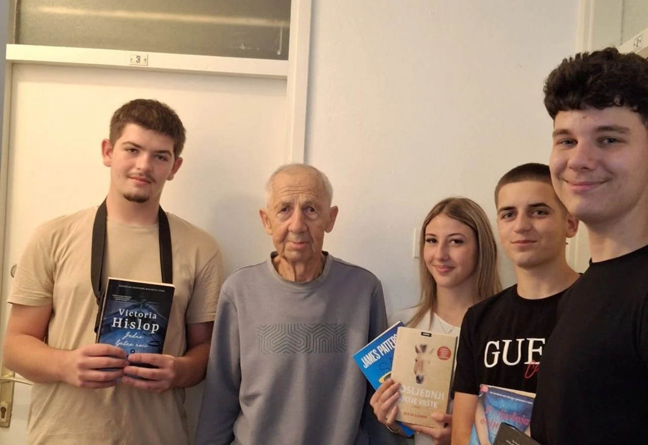 Mostarska knjižnica knjige donosi na kućni prag: U akciju se uključili i srednjoškolci