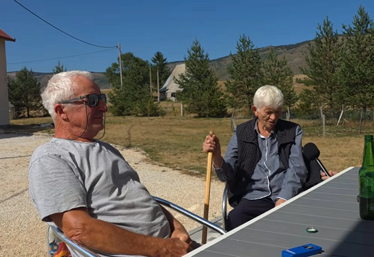 VIDEO | Nakon 42 godine u Austriji vratili se u Zvirnjaču: Ništa više nije isto ali ne žale