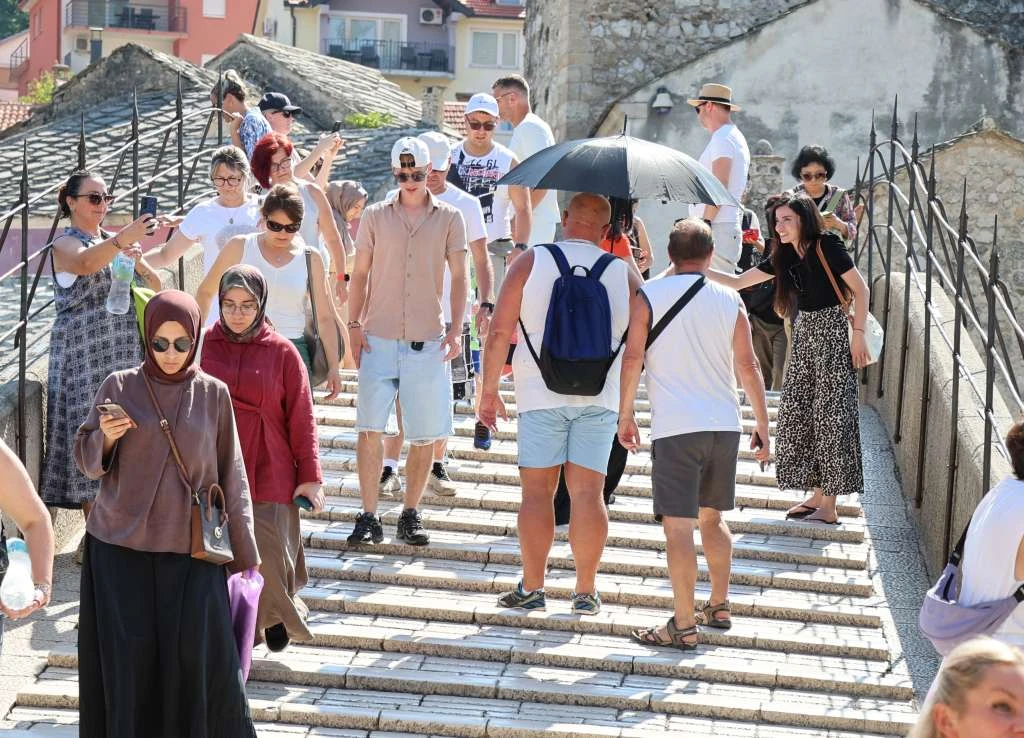 Turista više, kreveta manje