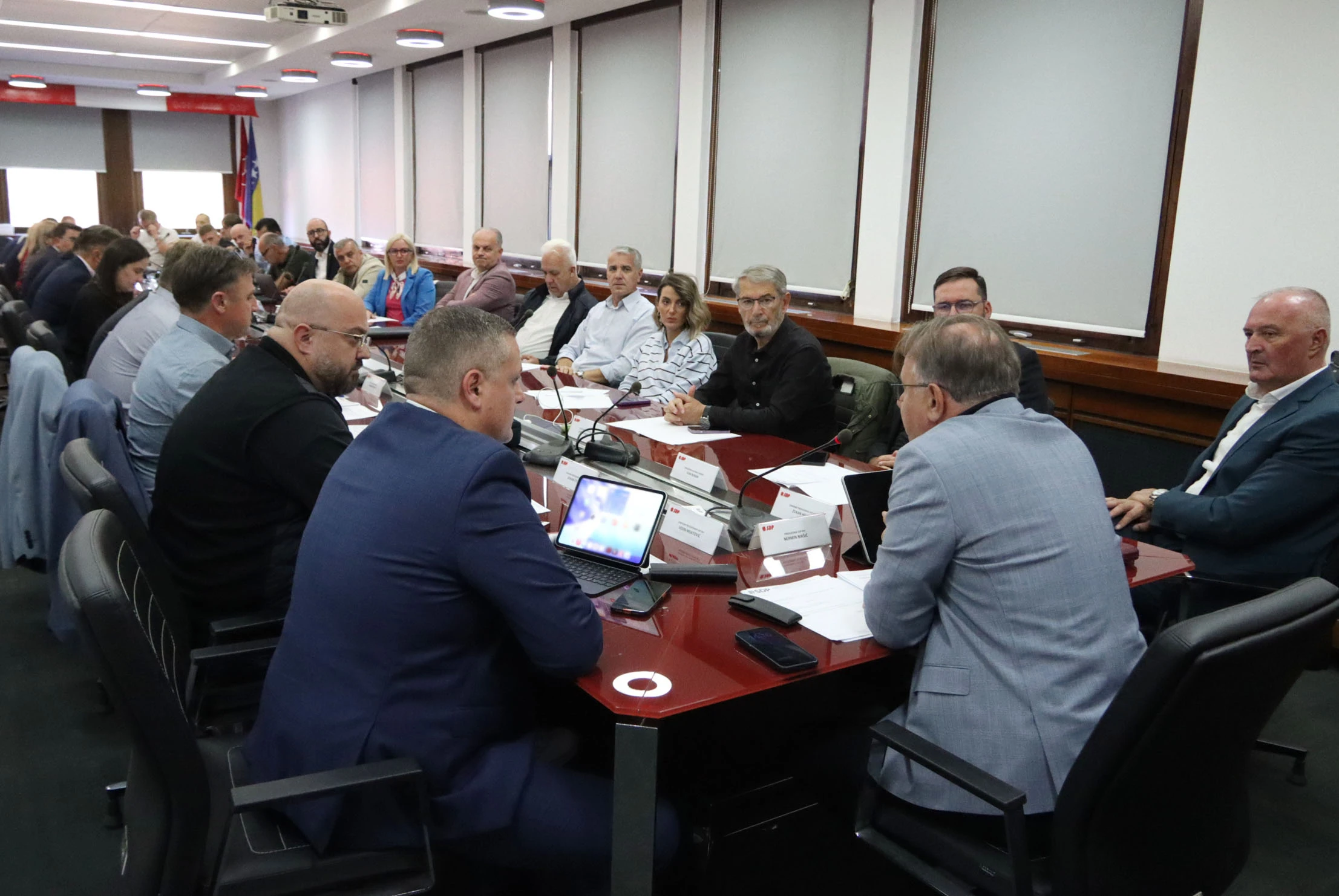 SDP BiH zahvalio biračima - Formiranje vlasti zavisi od odluka stranačkih organa