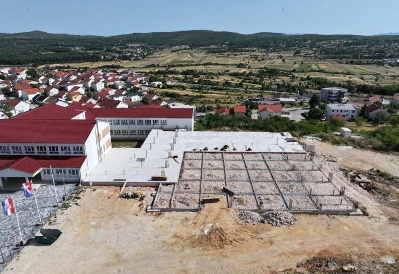 Posušje uložilo 1,19 milijuna KM u nastavak izgradnje sportske dvorane i školskog krila