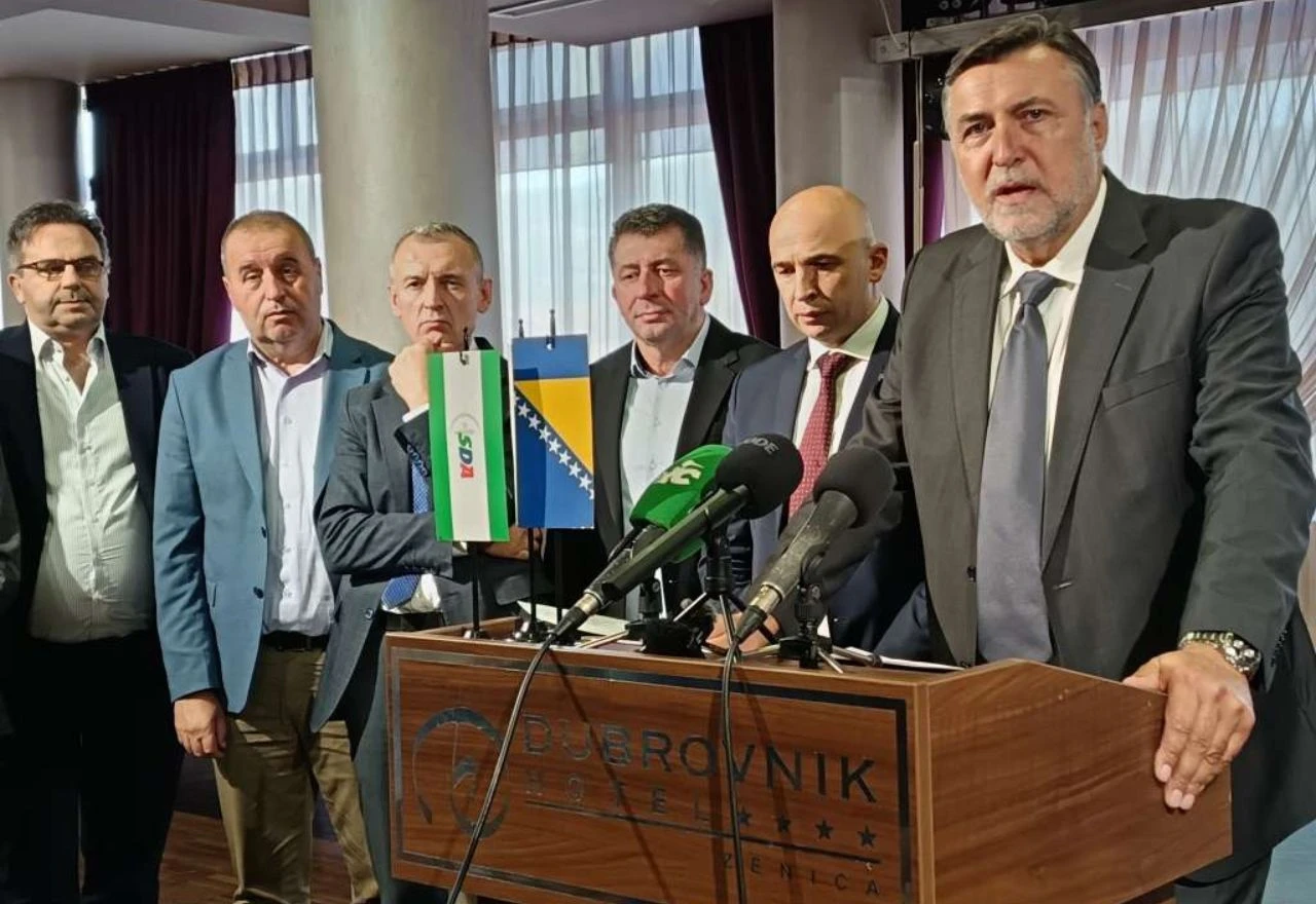 SDA krenula u pregovore: DF, SBiH i HDZ BiH mogući partneri