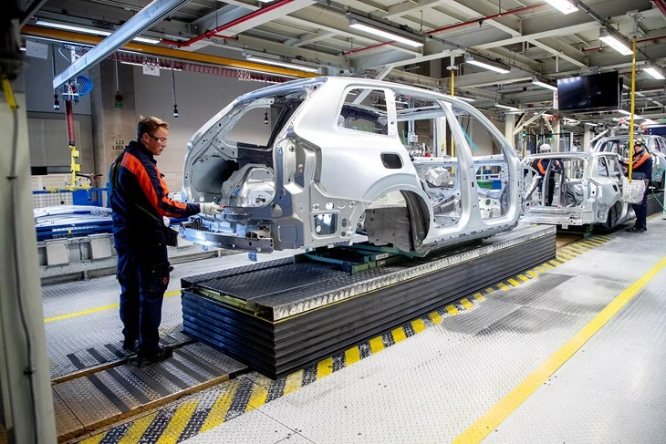 Allianz upozorava: Europska autoindustrija štedi na pogrešnom mjestu i sve više zaostaje za Kinom