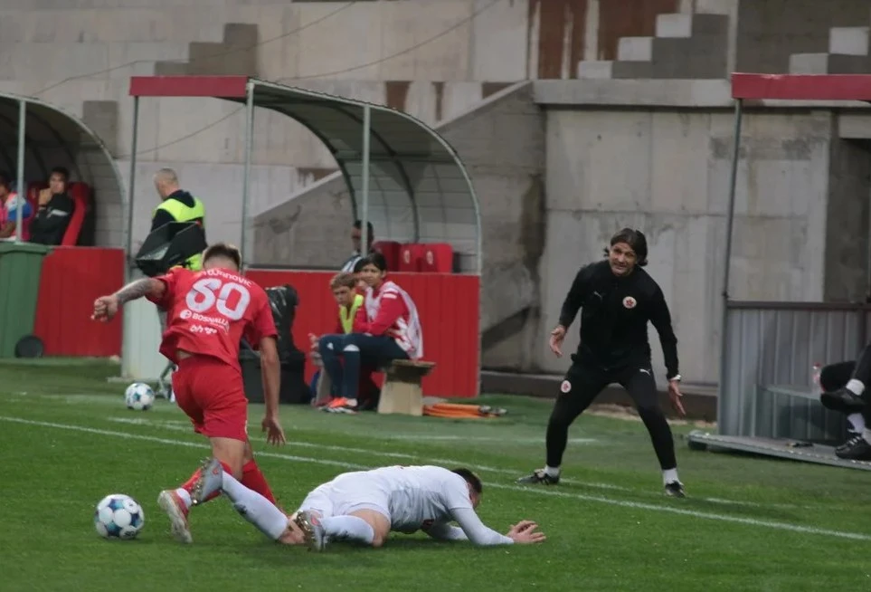 KRAJ | Velež i Široki remizirali bez golova, Kazlagić opet "plijenio" pažnju