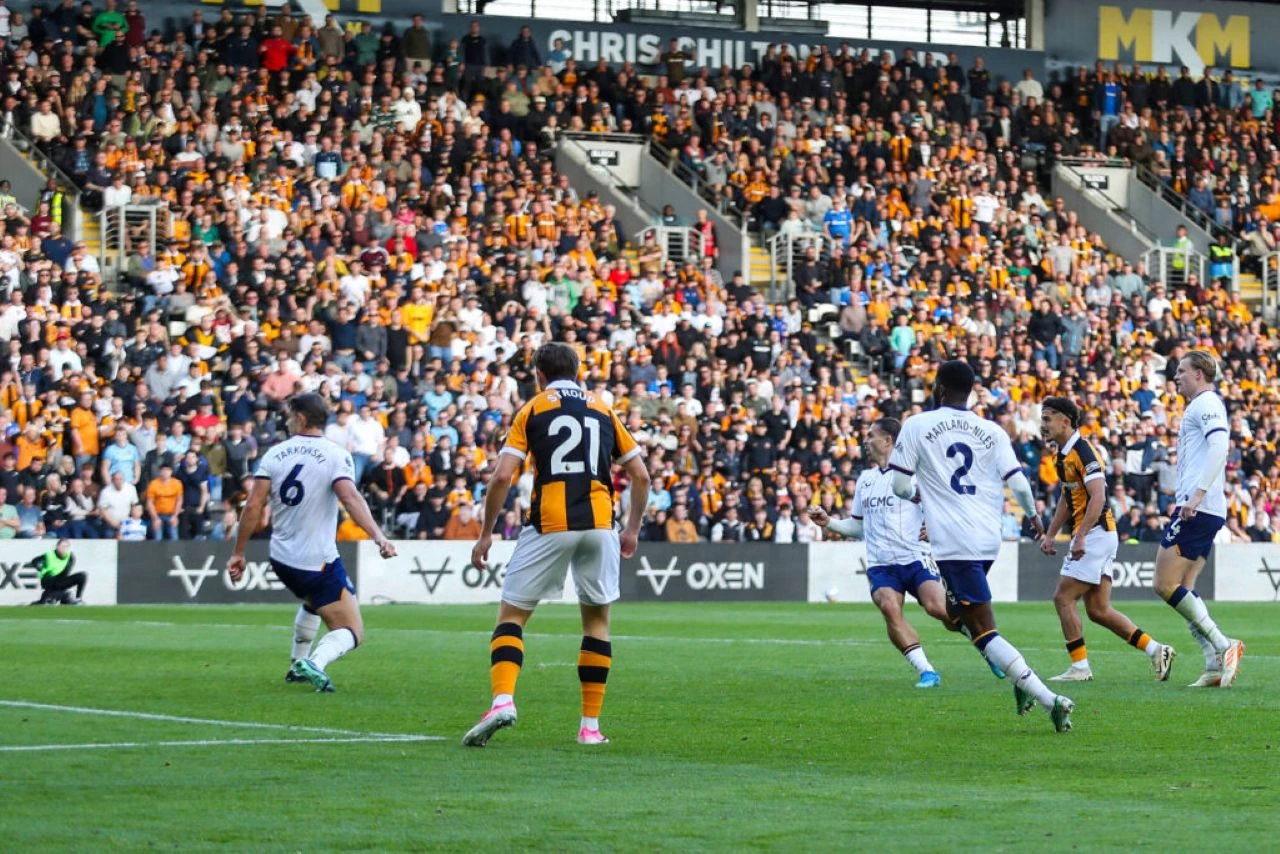 Hull City i Everton podijelili bodove, Crystal Palace preokretom srušio Nottingham Forest