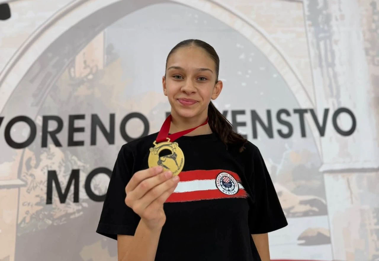 Karate klub Zrinjski Mostar osvojio 14 medalja na dva turnira