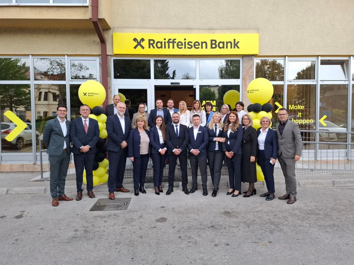 20 godina uz klijente u Travniku obilježeno u novom, modernom ambijentu Raiffeisen banke