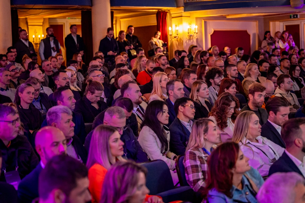 Počeo Kiss the Future AI Summit: Pune dvorane i vodeća svjetska imena u Sarajevu