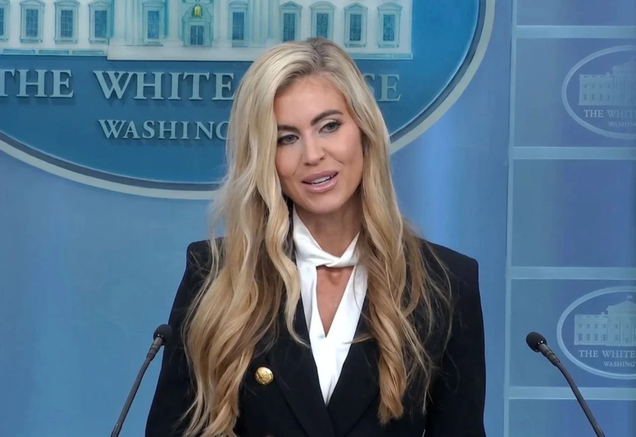Trump smijenio glasnogovornicu nakon samo tjedan dana