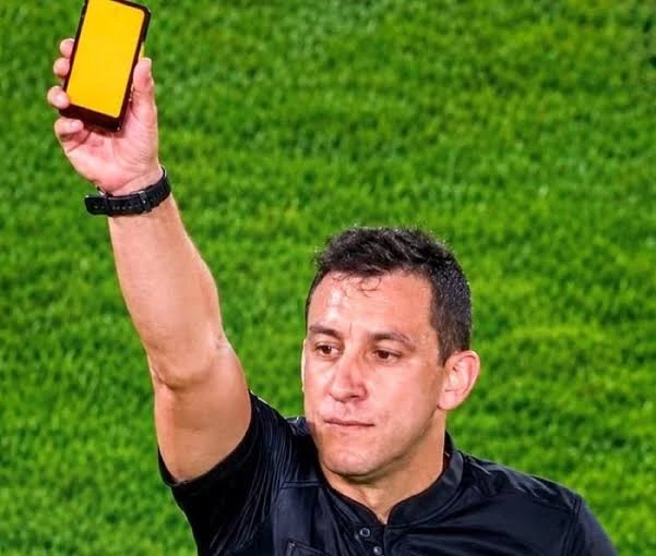 Sudac umjesto klasičnih kartona pokazivao virtualne preko uređaja