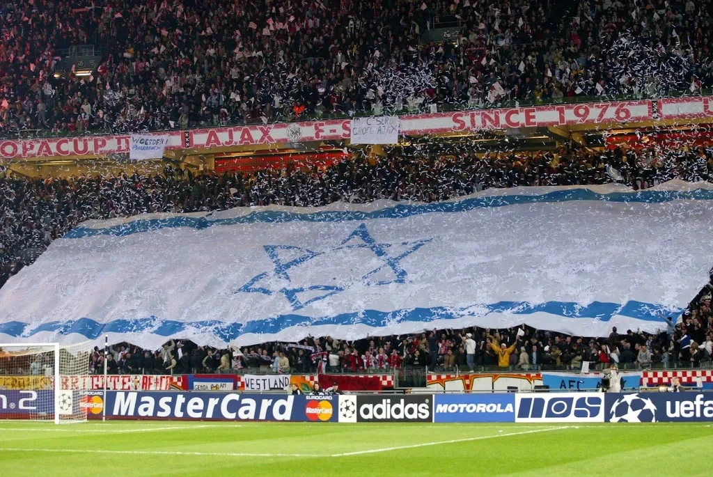Židovi nemaju neku izravnu poveznicu s Ajaxom, sve su kreirali navijači