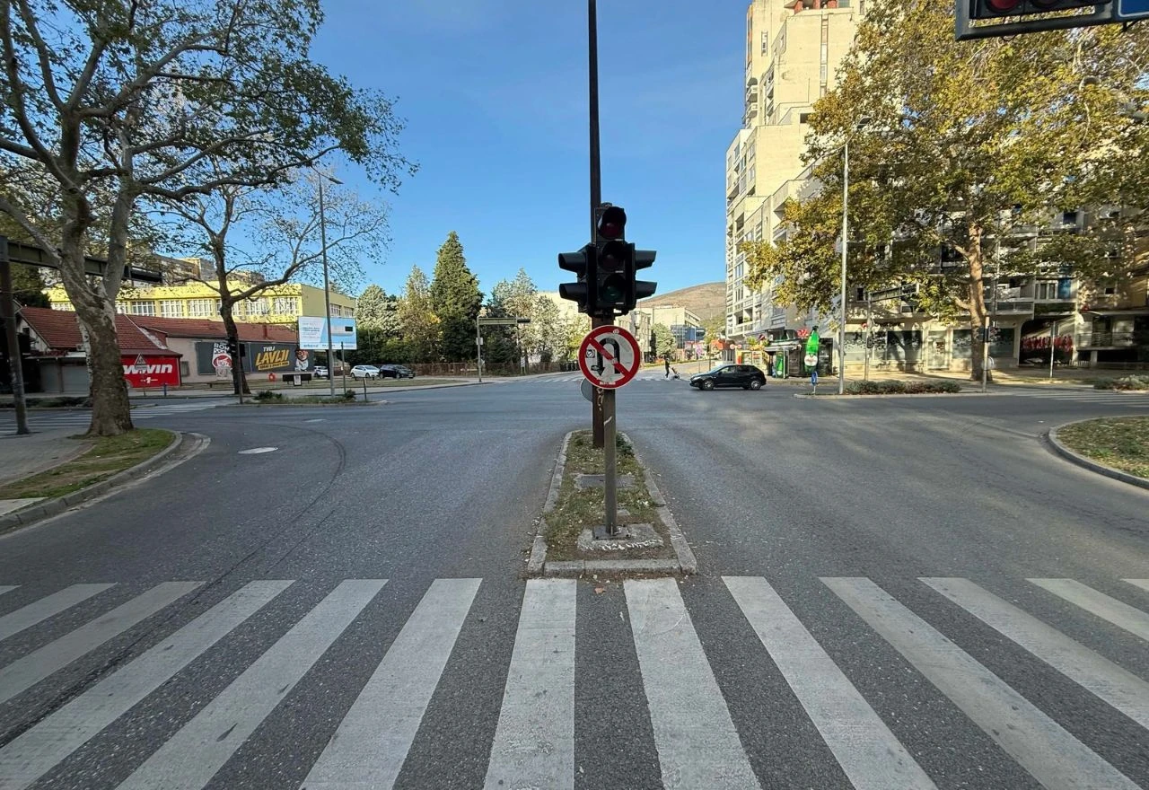 Semafori kod Mostarke ne daju znakove života