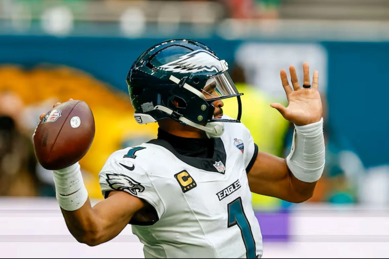 Jalen Hurts aut do kraja sezone, igrao s krvnim ugruškom u posljednjem kolu