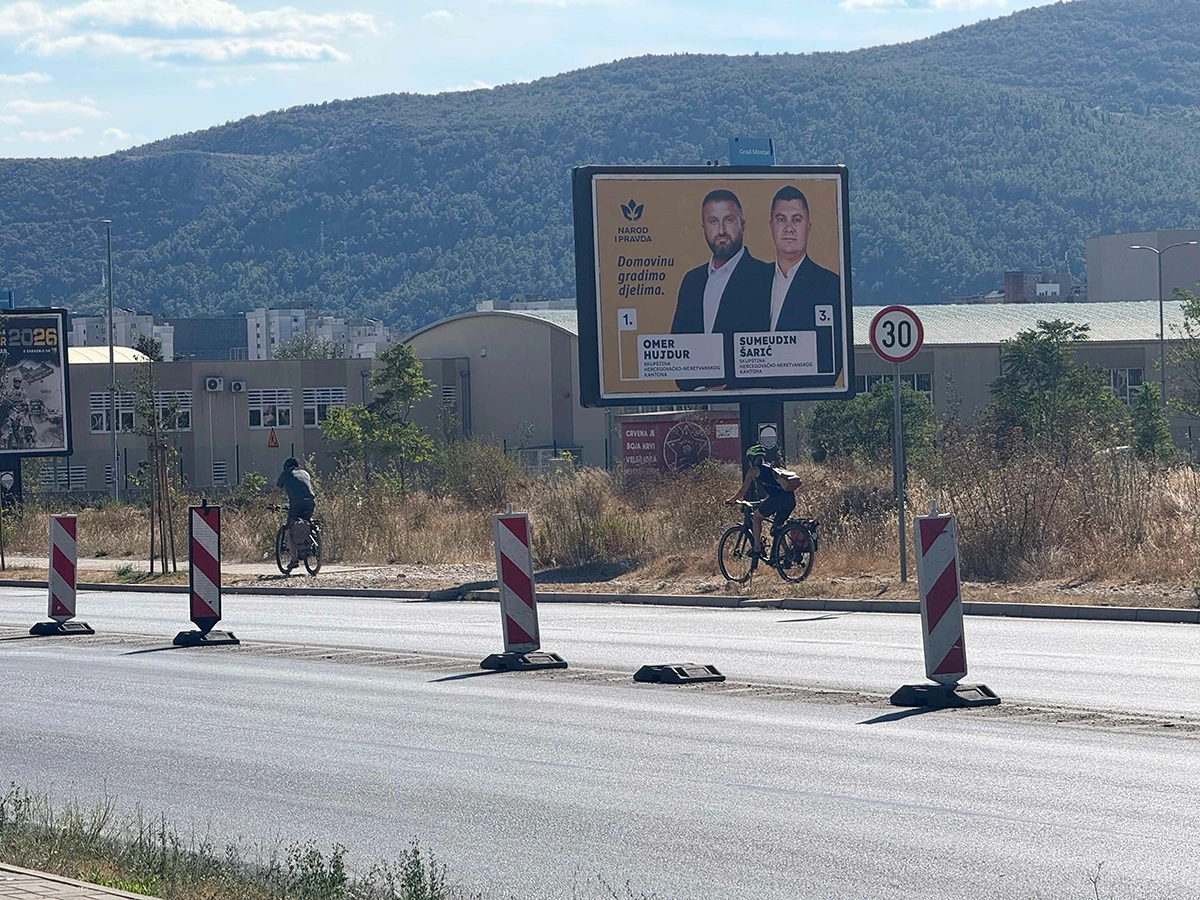 SIP podsjeća stranke: Bili ste dužni ukloniti plakate, kazne do 30.000 KM