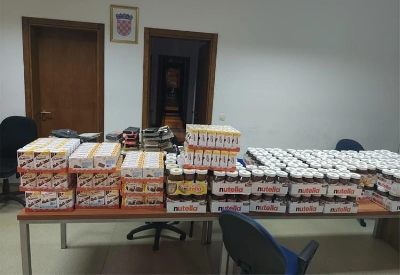U kamionu pokušao prokrijumčariti 400 staklenki Nutelle i 194 pakiranja Kinder čokoladica