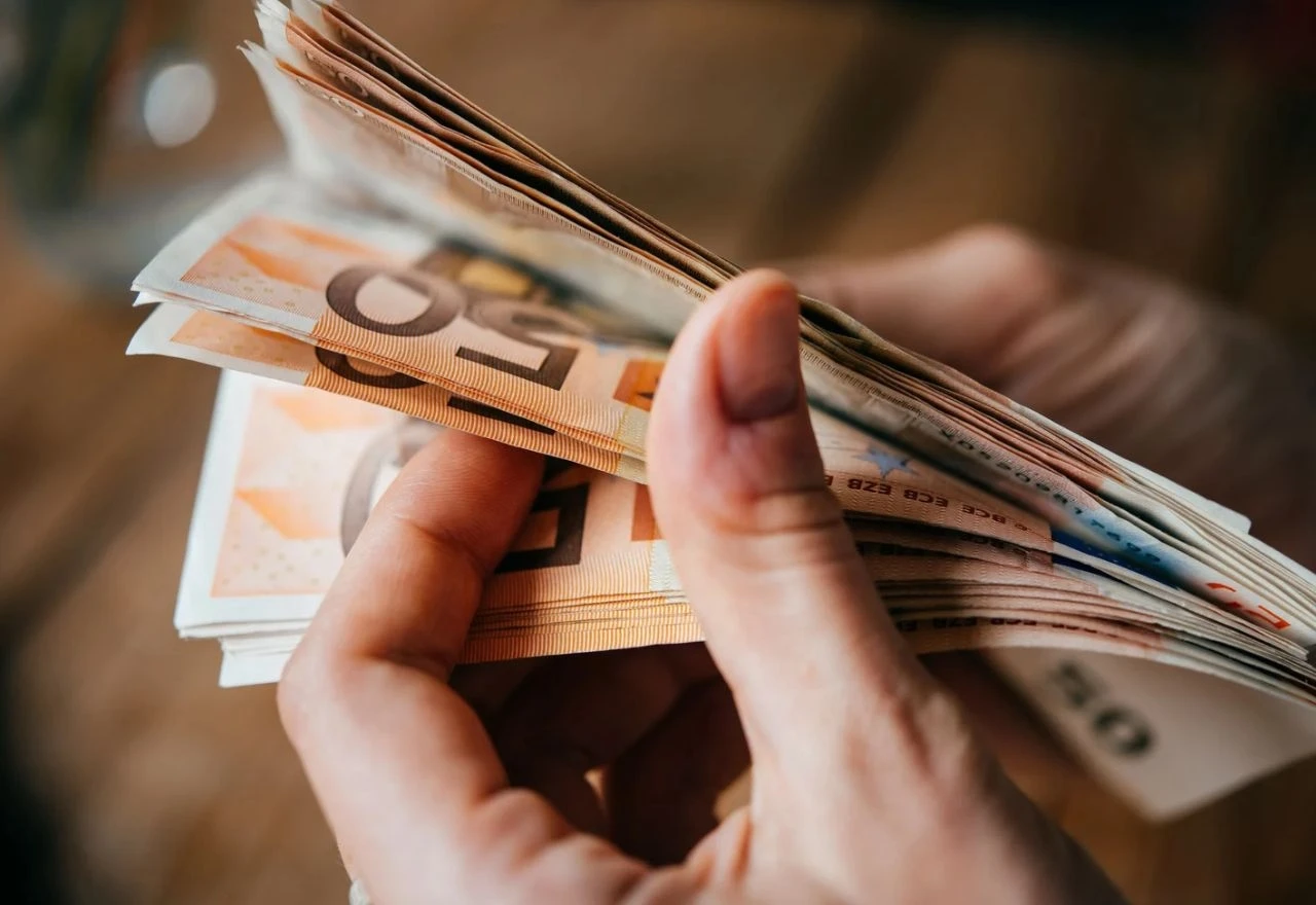 26-godišnjak osumnjičen za izvlačenje 266.000 eura iz tvrtke