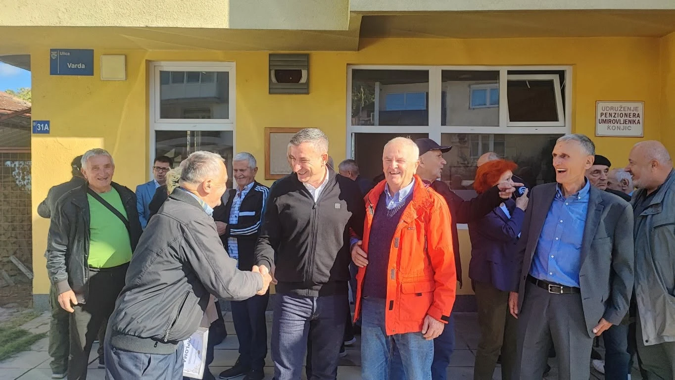 Tradicionalno druženje gradonačelnika Ćatića i umirovljenika u Konjicu