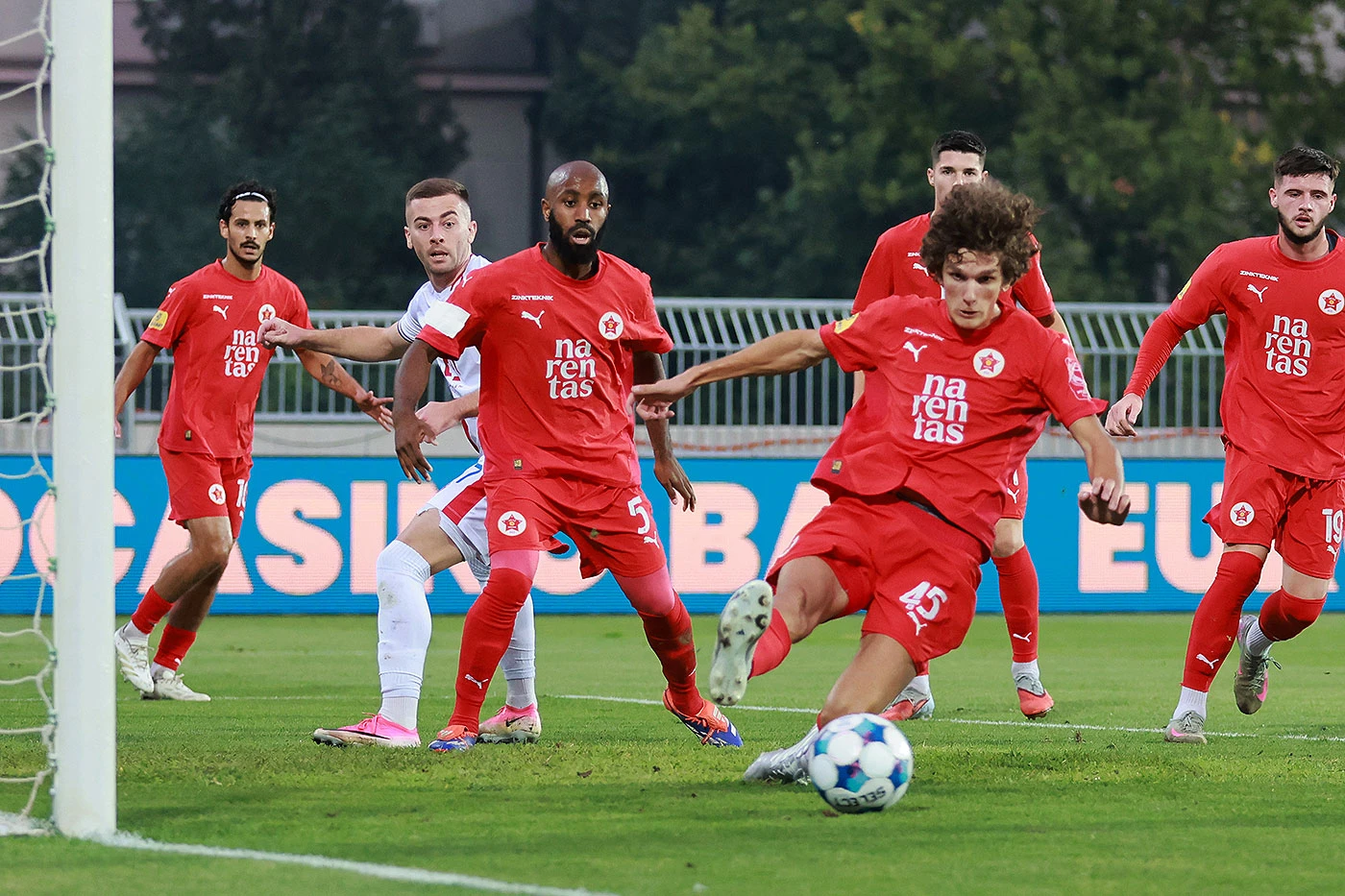 Šok u Vrapčićima: Velež gubi 0:2 od novog premijerligaša!