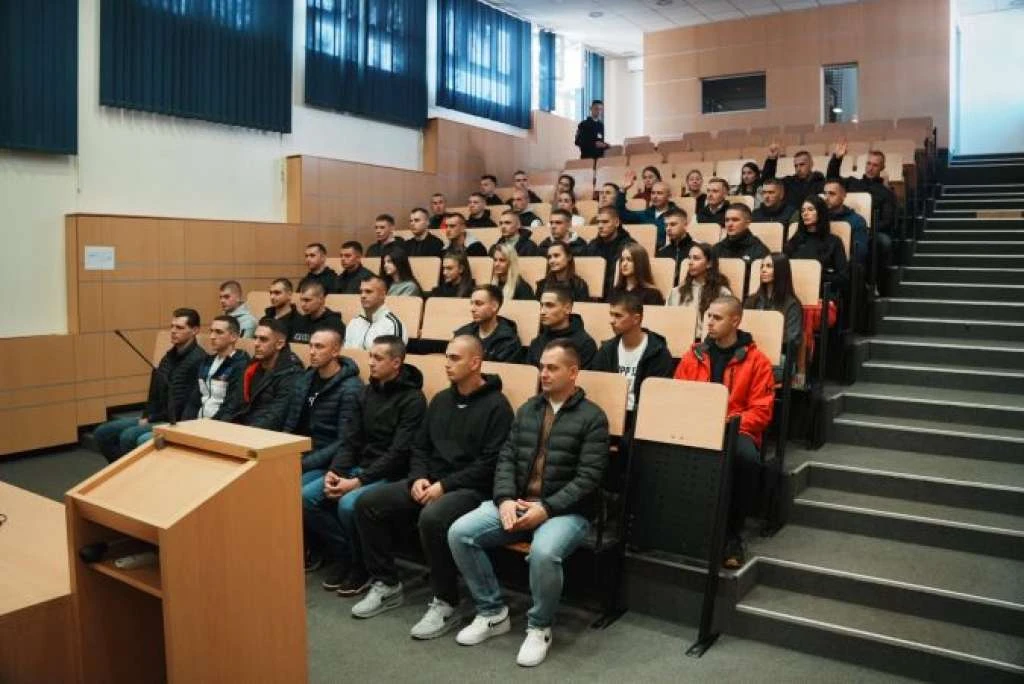 Kadeti FUP-a započeli osnovnu policijsku obuku na Policijskoj akademiji FMUP-a