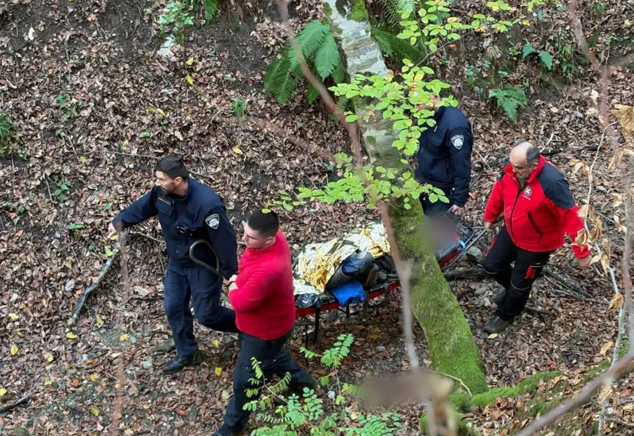 Više od 24 sata ležao u šumi: Život mu spasila Uhura, potražni pas HGSS-a