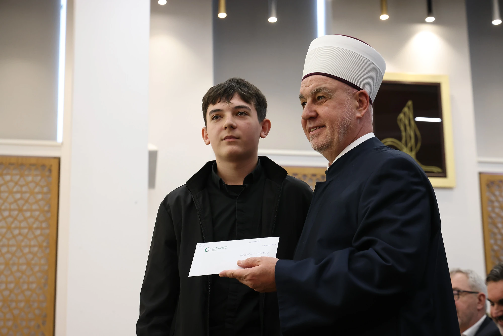 Bošnjaci iz Njemačke osigurali 244 stipendije za učenike i studente