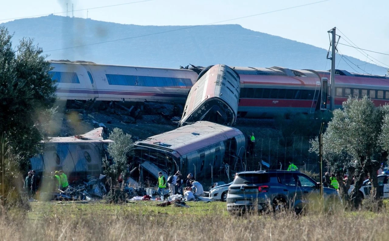 Potresne scene nakon sudara vlakova u Španjolskoj: "Možete samo zamisliti što je bilo unutra"