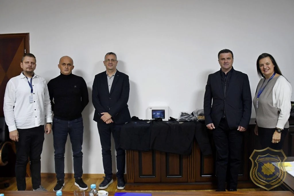Federalna uprava policije dobila opremu za zaštitu djece od nasilja na internetu