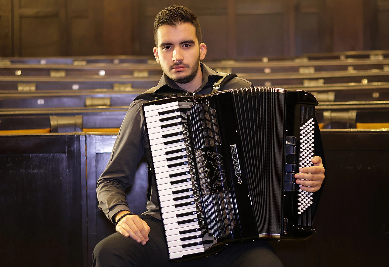 Ovo je Radovan, najbolji harmonikaš na svijetu