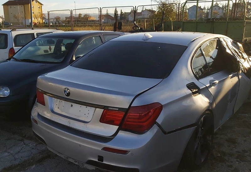 Mostar: Pročešljani auto-otpadi: Oduzeto 16 vozila